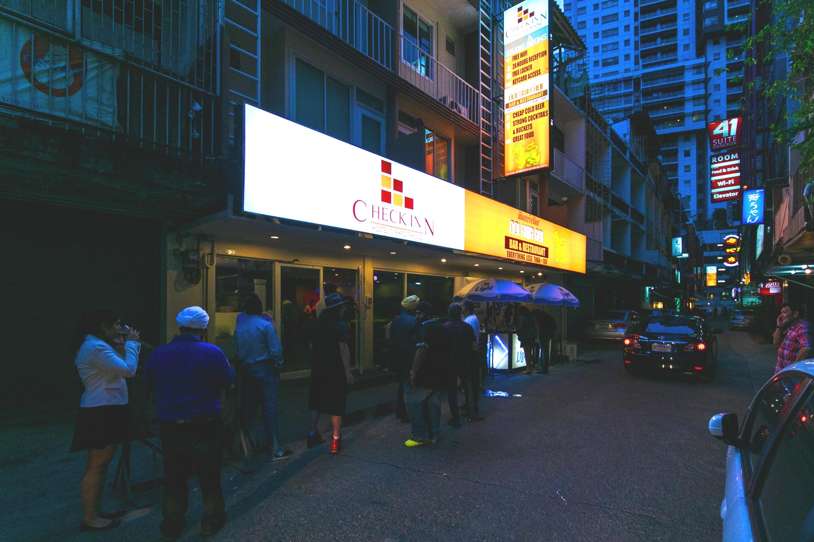 Arawana Express Phromphong Bangkok Exterior foto